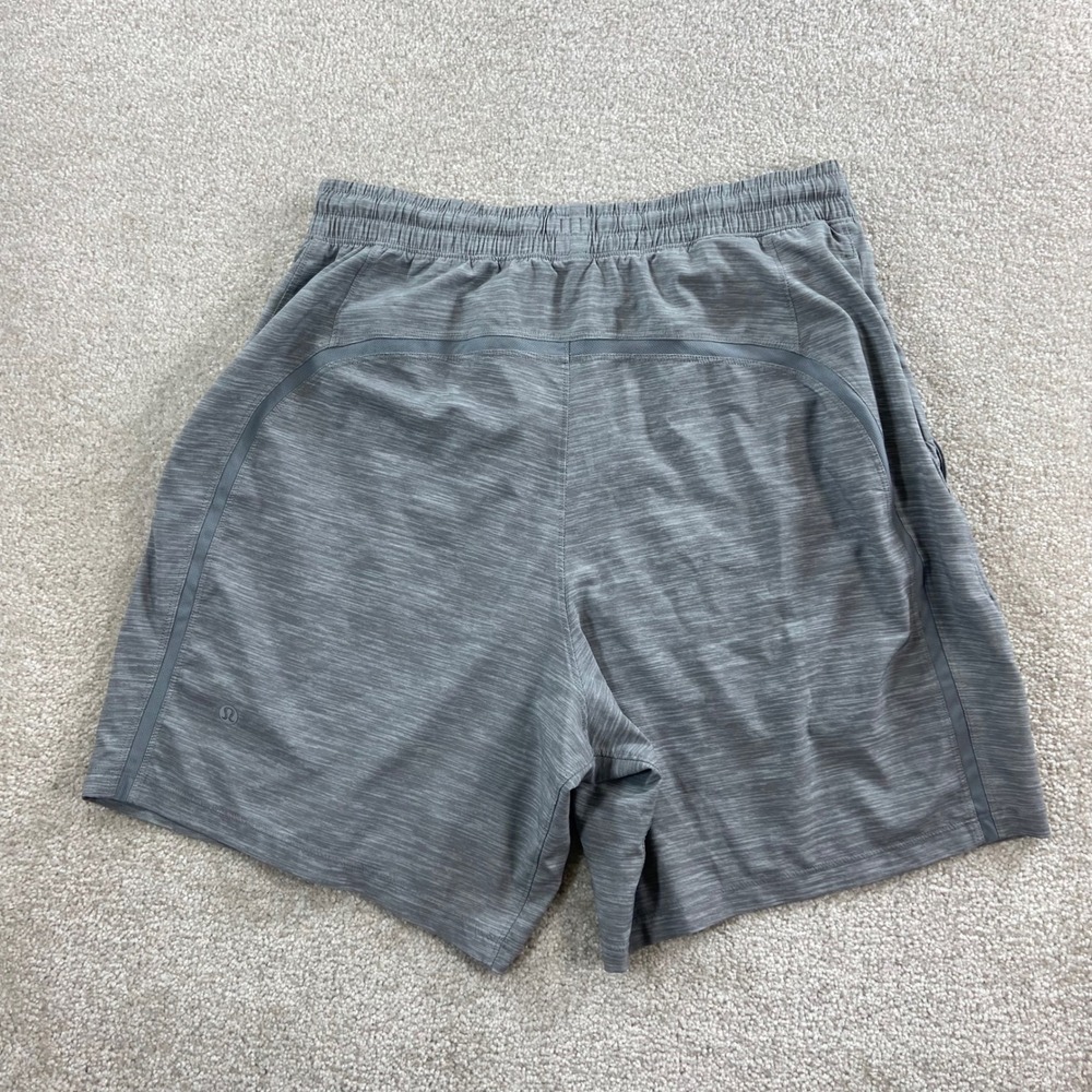 Lululemon Pace Breaker Shorts Mens Medium Gray Heathered 7 Inch Inseam Active